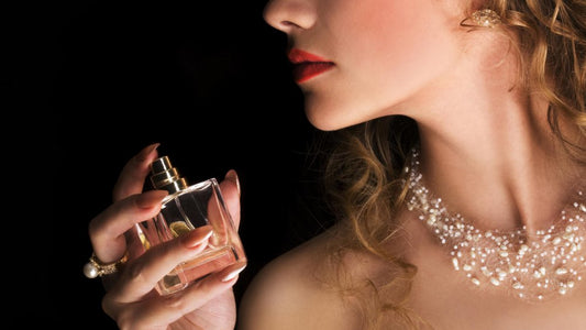 Comment bien choisir son parfum en ligne ?